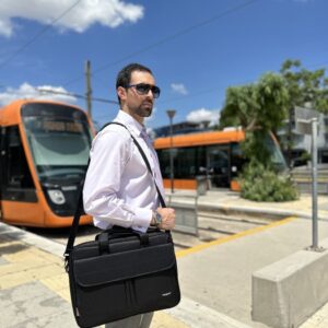 ARCTIC HUNTER τσάντα ταξιδίου LX00537 με θήκη παπουτσιών, 25L, κόκκινη