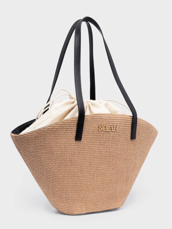 Camelia Beige Black