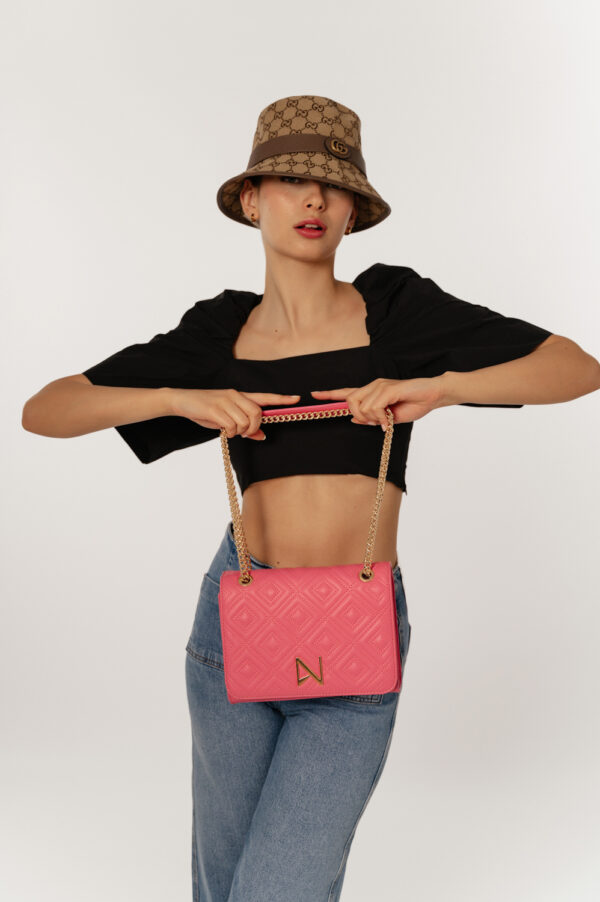 Reina Pink
