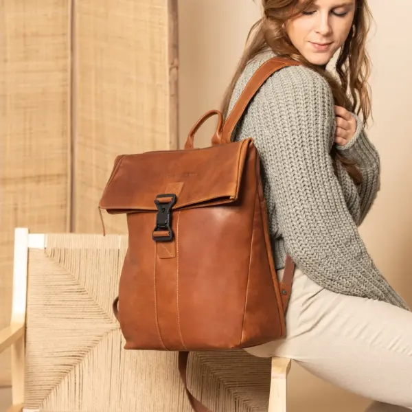 Chesterfield Leather Backpack Savona Cognac