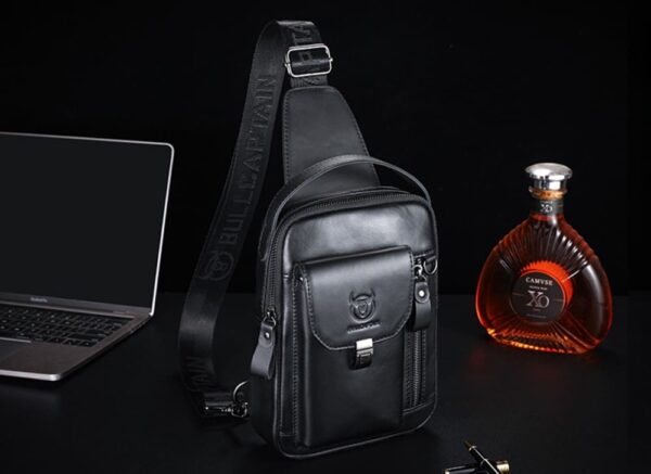 Δερμάτινο τσαντάκι body Bull Captain XB555 μαύρο