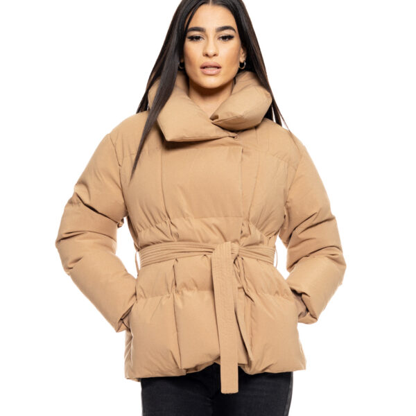 Biston fashion γυναικείο κοντό μπουφάν με γιακά 50-101-053 CAMEL